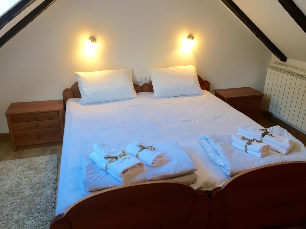 Kona Apartment Βελιγράδι Δωμάτιο φωτογραφία