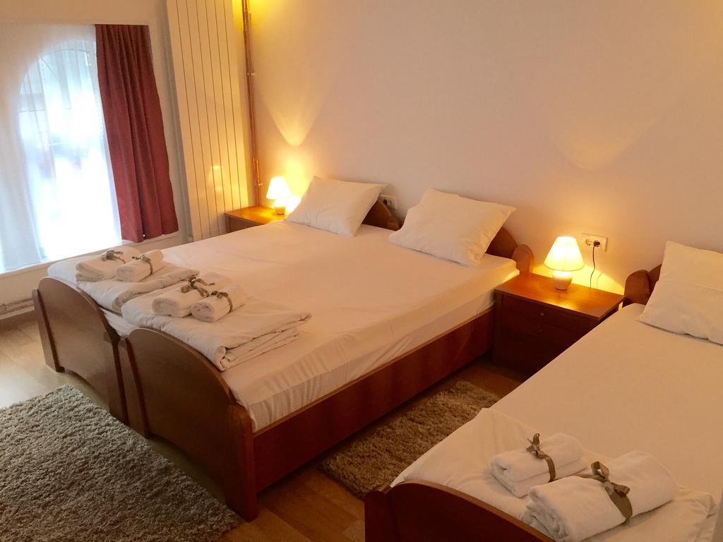 Kona Apartment Βελιγράδι Δωμάτιο φωτογραφία